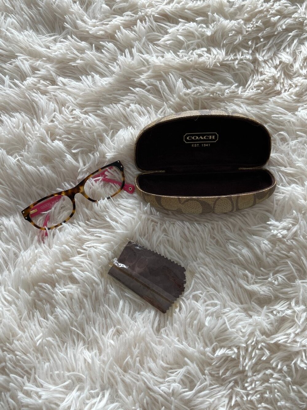 ✨ COACH Glasses